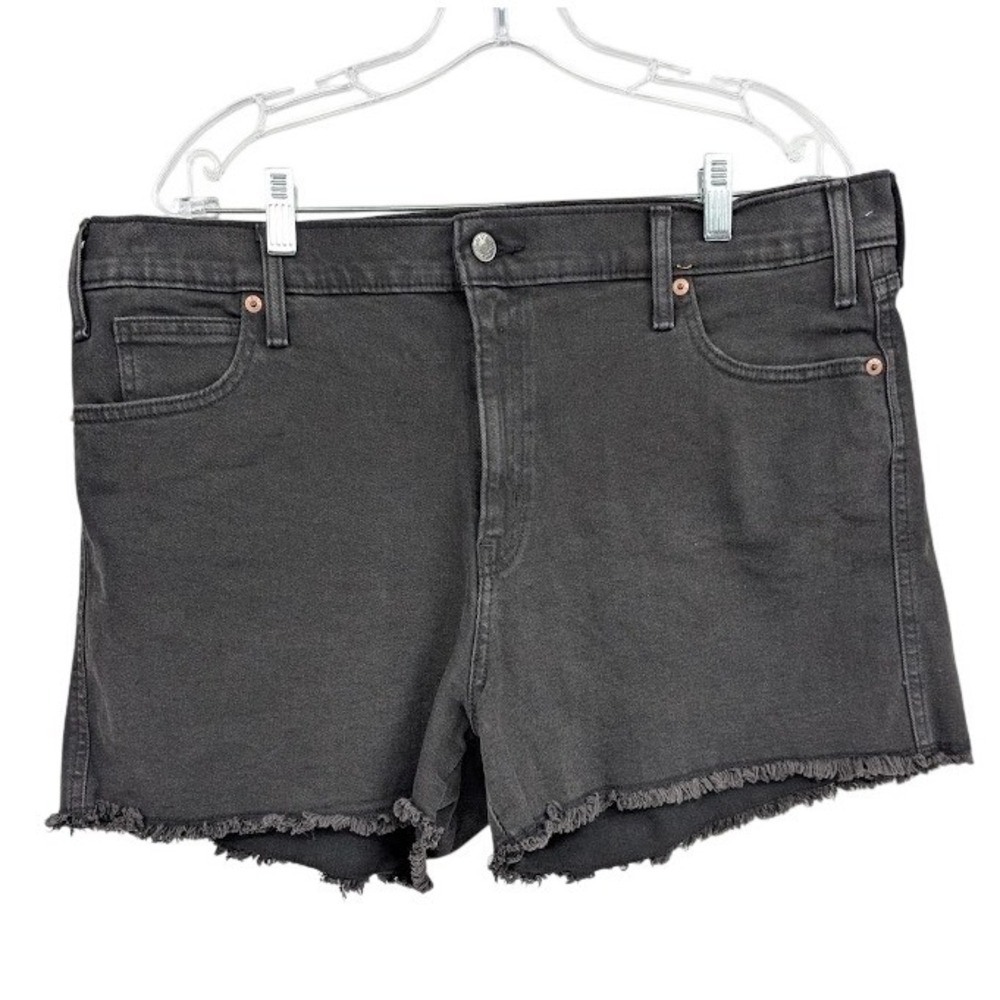 Levi Strauss & Co. High Rise NWT Women's Signature shorts Black PLUS sz 20W
